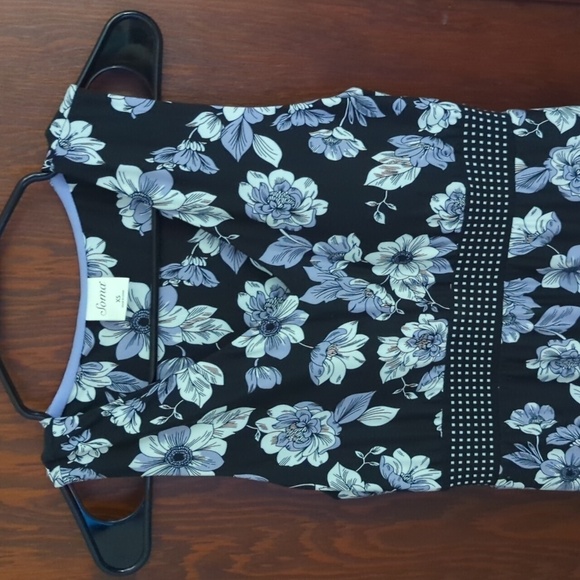 Soma Bliss Handkerchief Built In Bra Midi Dress in Palace Purple Floral Size XS - Picture 6 of 12